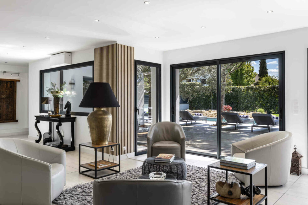 Salon : Villa de luxe au bord du Lac Léman & de Genève